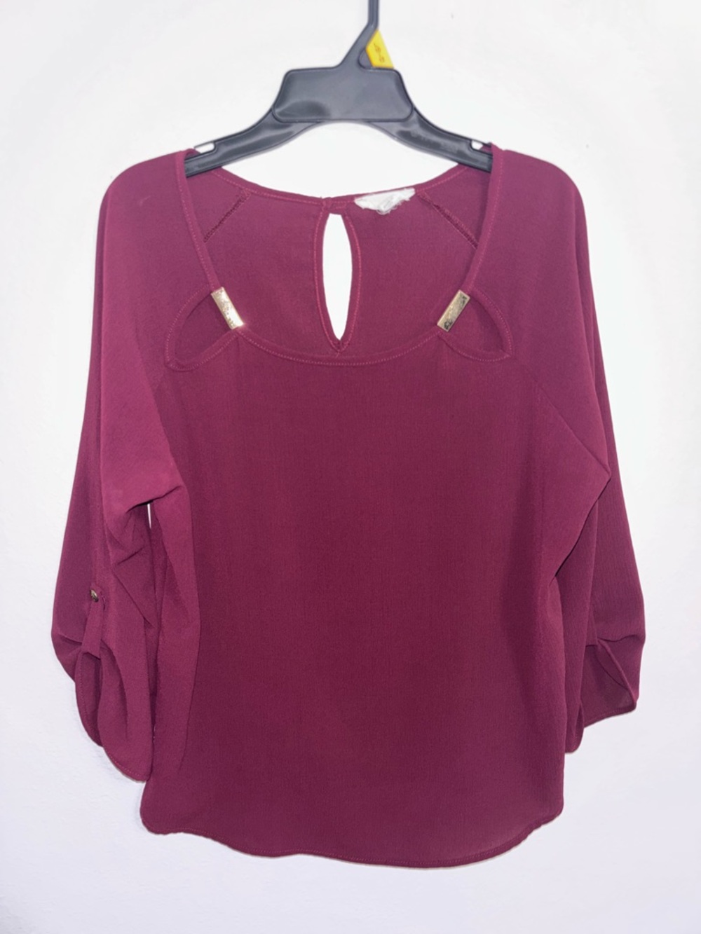 Agaci (brand) Womens Burgundy Keyhole Blouse Size -Large